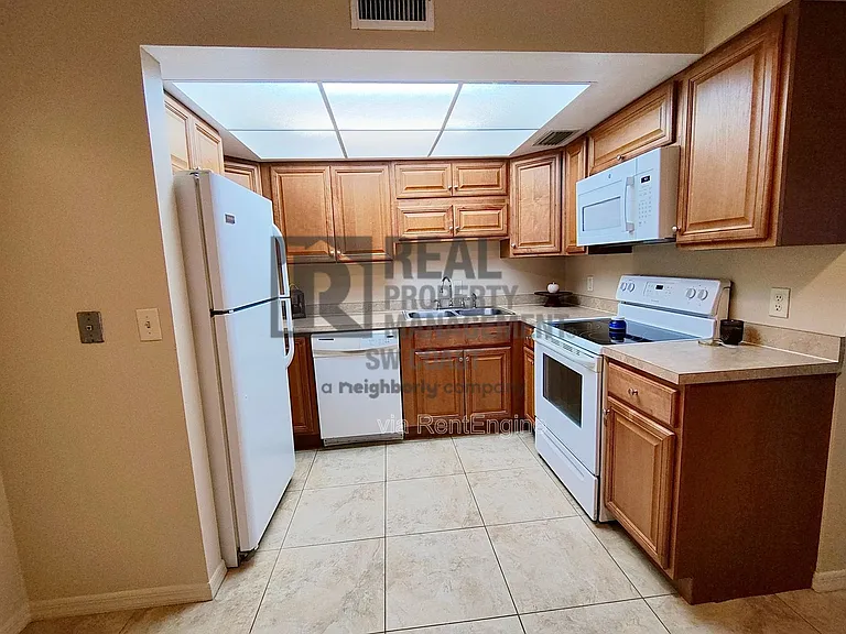 12471 McGregor Blvd #10-1 — Photo 3