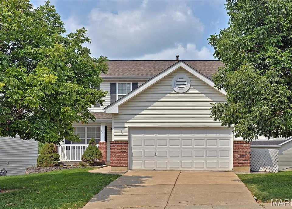 1225 Flintshire Ln