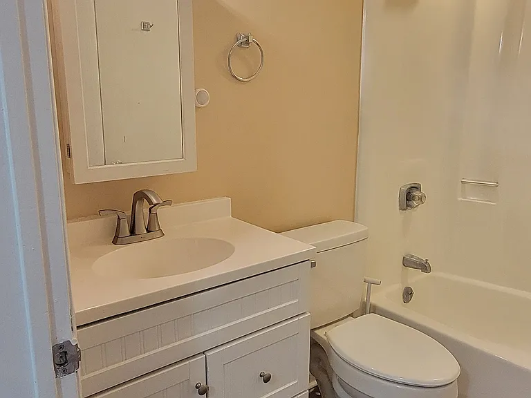 1423 Quinnipiac Ave #812 — Photo 23