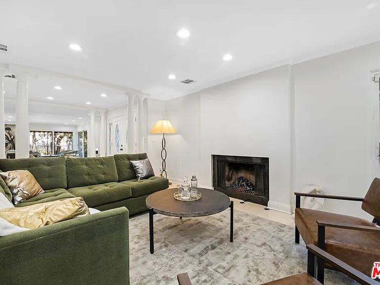 2461 Jupiter Dr — Photo 11