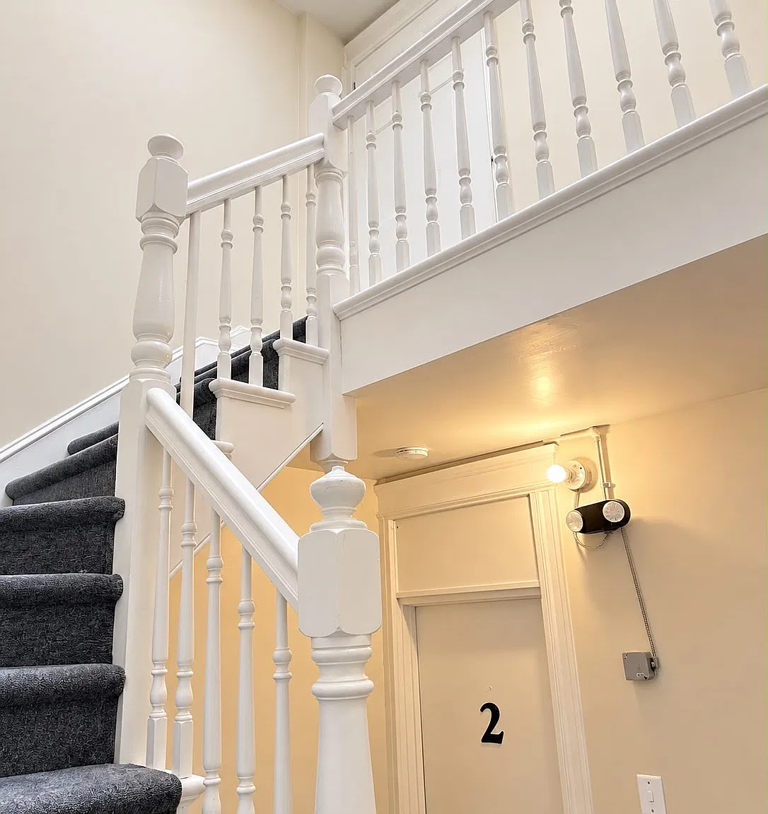 42 Seymour Ave — Photo 4