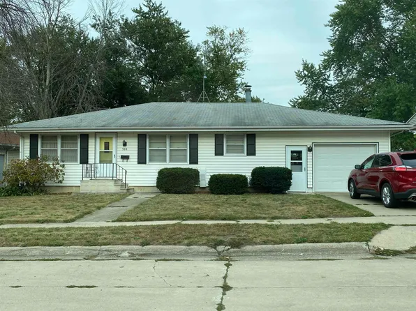 308 Charles St, Charles City, IA 50616