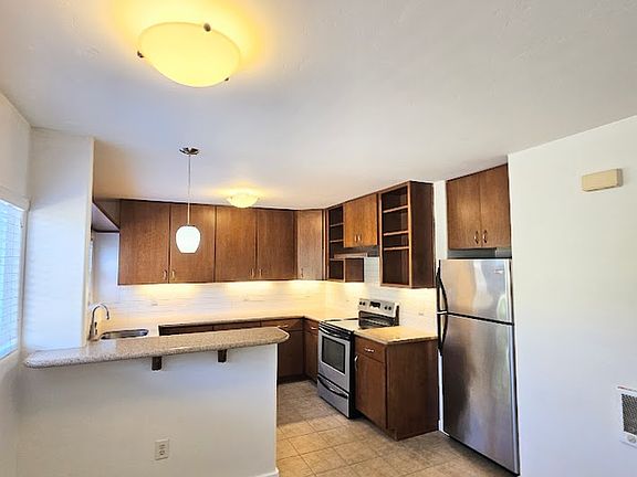 3rd image of 4960 Coronado Ave Unit 3