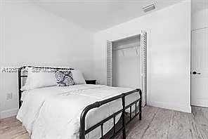 4328 SW 9th Ter — Photo 24