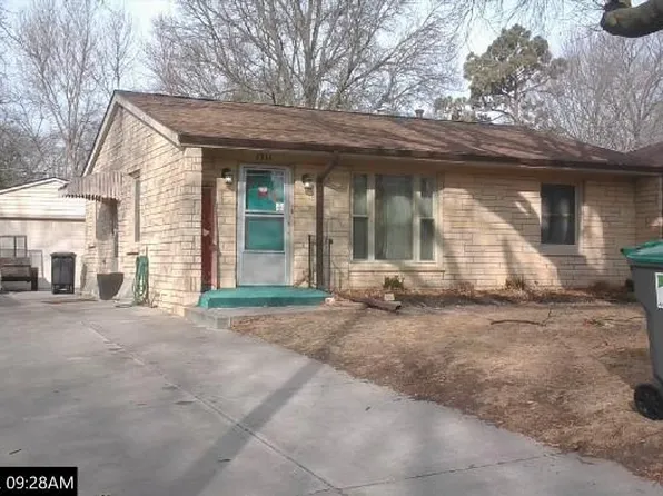 1311 S 49th St, Lincoln, NE 68510