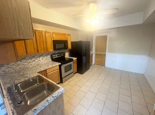 617 N 9th St #B, Saint Joseph, MO 64501