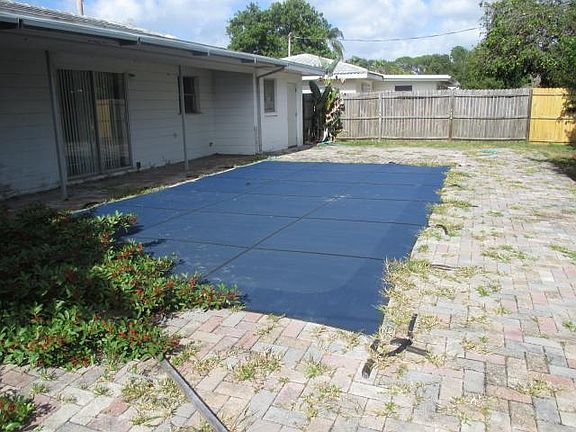 4th image of 1233 Grenada Ave