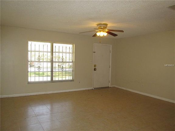 5th image of 2144 Woodland Dr