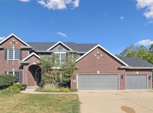 3703 149th St, Urbandale, IA 50323