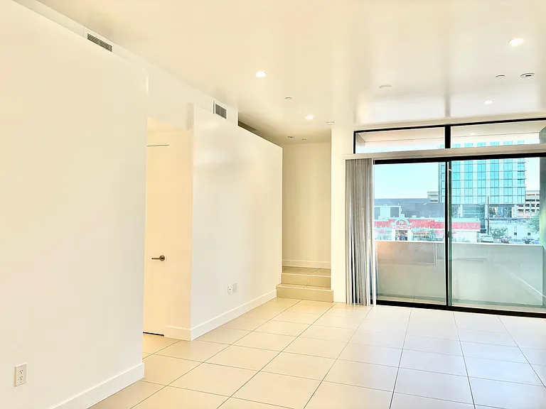 7301 E Minnezona Ave #1006 — Photo 12