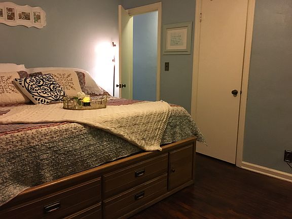5th image of 16 Park Forest Dr
