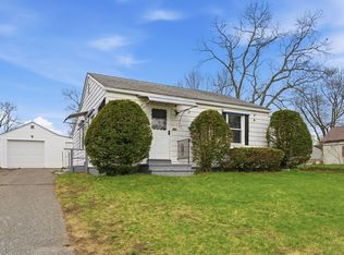 178 Penrose St, Springfield, MA 01109
