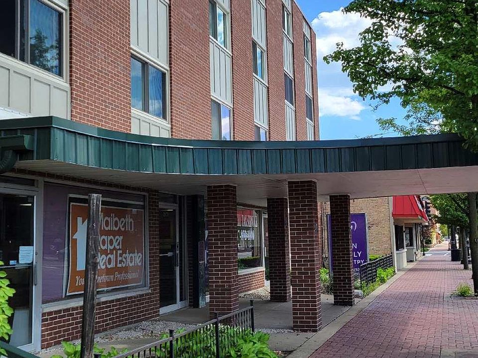 2671 Sheridan Road street entrance