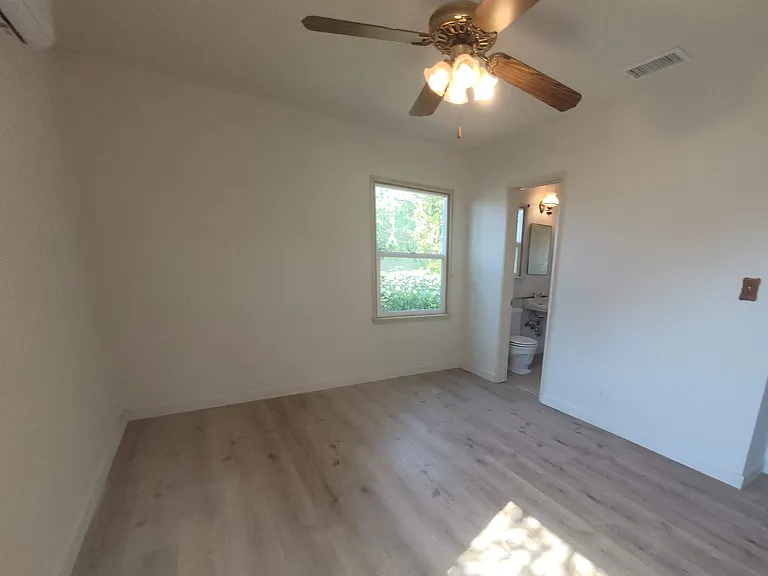 248 Ford Ave #A — Photo 11