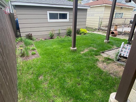 4th image of 1650 W Olive Ave #1