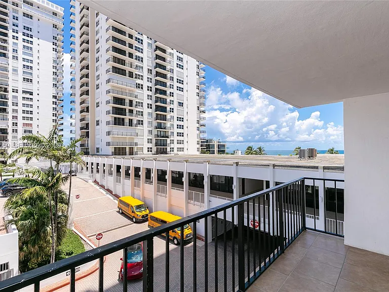 2401 S Ocean Dr #404 — Photo 23