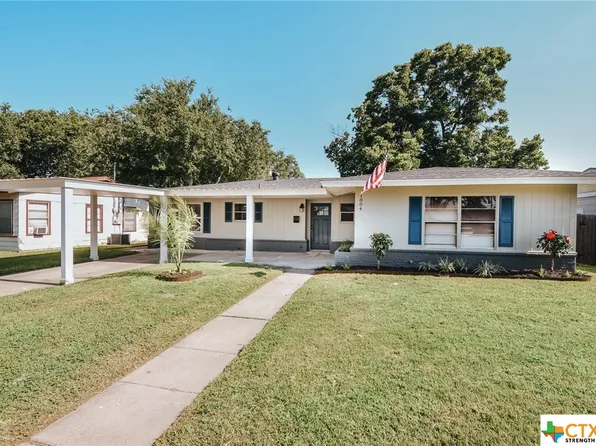 1804 E Walnut Ave, Victoria, TX 77901