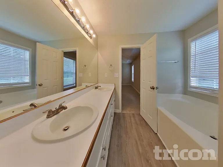153 Michael Ln — Photo 10