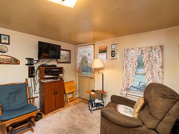 5th image of 48 Fauver Mine Ln