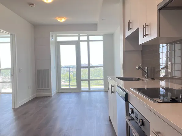 461 Green Rd, Hamilton, ON