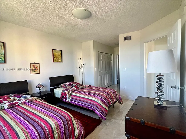 651 Okeechobee Blvd #811 — Photo 27