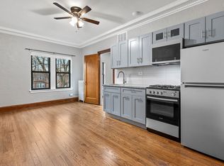 1425 North Ave APT 203, Waukegan, IL 60085