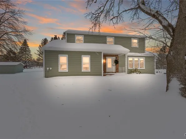 1631 S Ivy Trl, Baldwinsville, NY 13027
