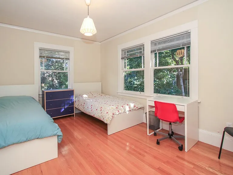 2403 Hillside Ave — Photo 25