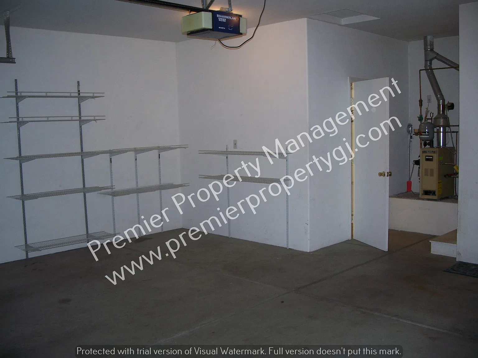 North Area 3 Bedroom 2 Bath House with Yard Care Provided — Photo 4