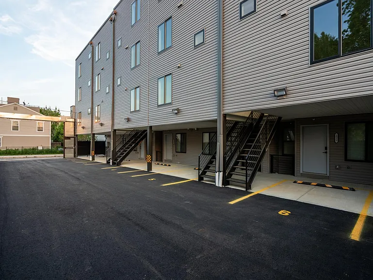 The Suites at Berks Reserve — Photo 15