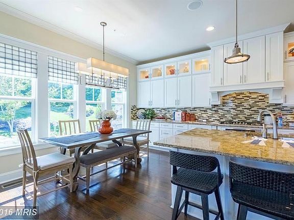 3rd image of 2159 Potomac River Blvd