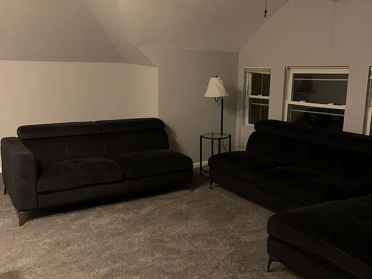 7147 S Princeton Ave — Photo 11