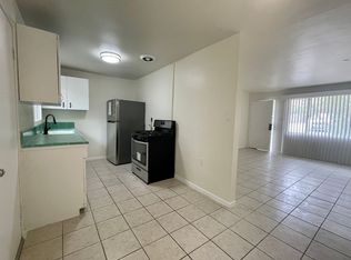 330 Mariscal Rd #5, Palm Springs, CA 92262