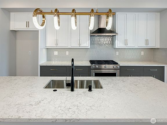 5th image of 17116 35th Drive SE #C2