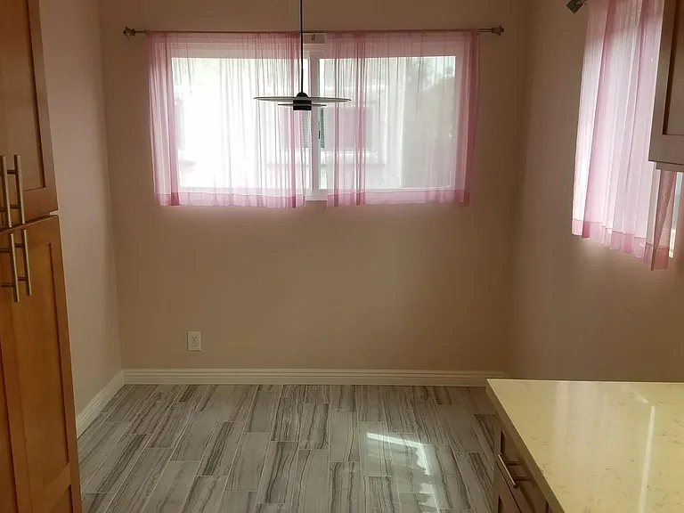 4244 Mary Ellen Ave — Photo 12