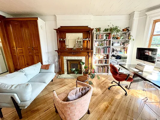 Rented by Garfield Realty  | media 24