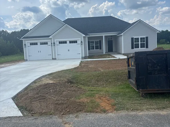 215 Bailey Cir, Thomasville, GA 31757