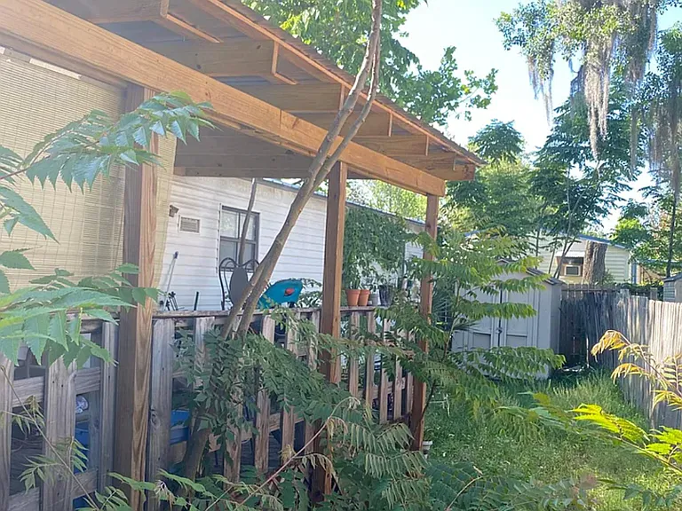7711 Homewood Dr — Photo 3