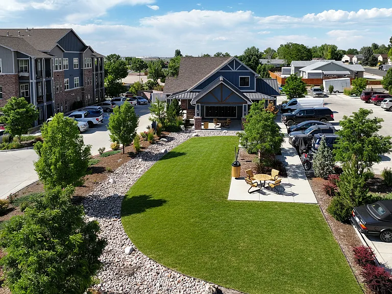 Clubhouse, grills and picnic area