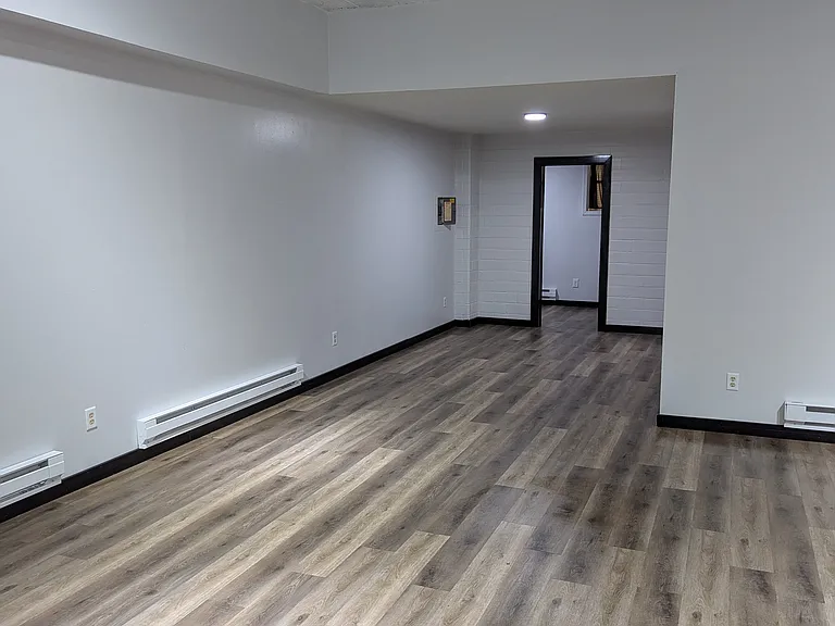 480 Park St E #4 — Photo 10