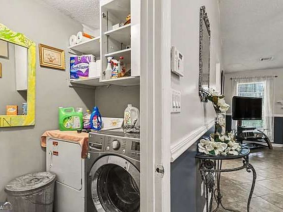 5th image of 8780 Ansley Way