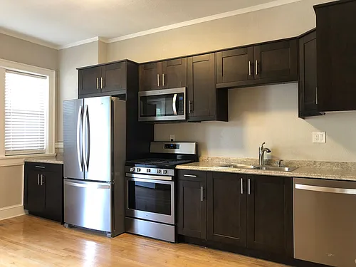 2860 N Oakland Ave #3 Photo 1