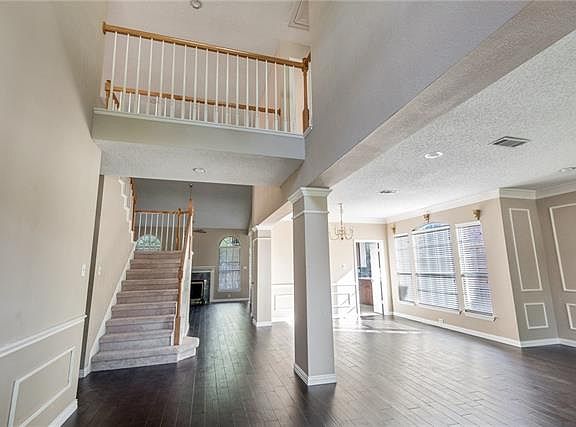 4th image of 4209 Mead Dr