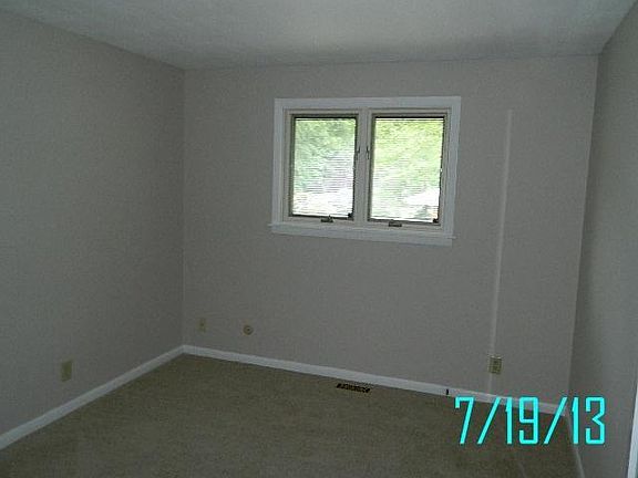 3rd image of 800 Schrubb Dr
