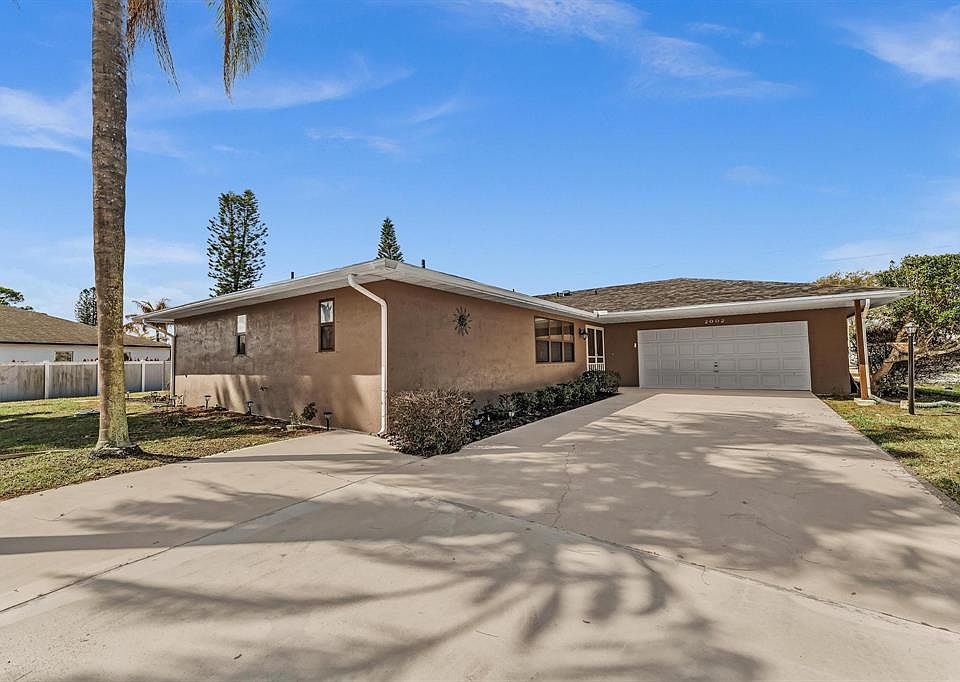 1st image of 2002 SE Aneci St