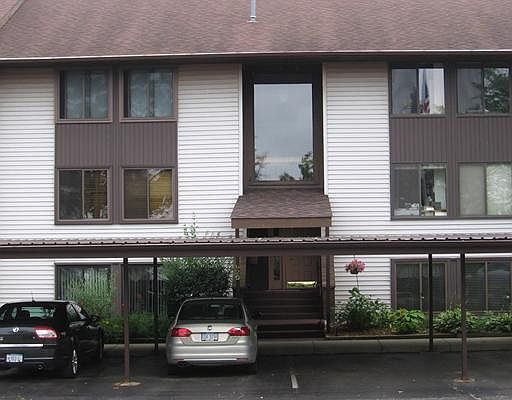 1st image of 620 Cliffs Dr APT 304-B