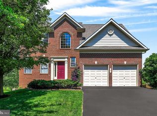 6 Camrose Ct, Rosedale, MD 21237