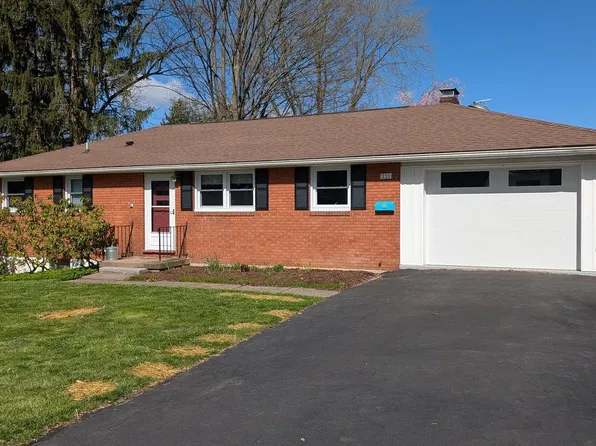 221 Ellen Ave, State College, PA 16801