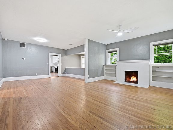5th image of 420 College Ave
