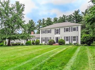 8 Blueberry Hill Rd, Andover, MA 01810